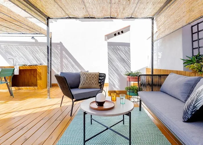 Attic Oasis With Terrace *