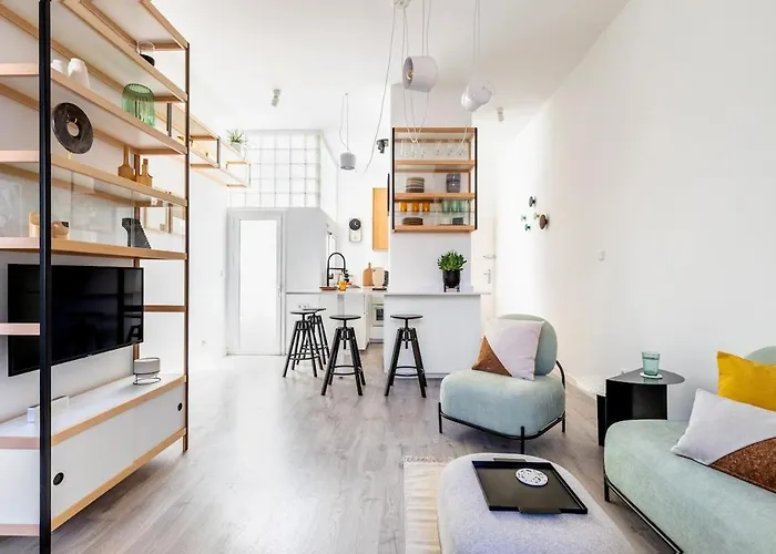 Apartment Attic Oasis With Terrace