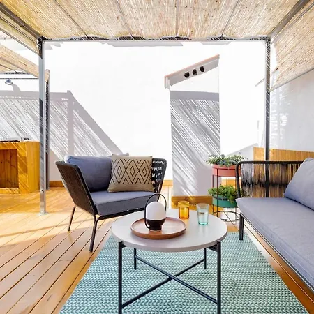 Attic Oasis With Terrace *